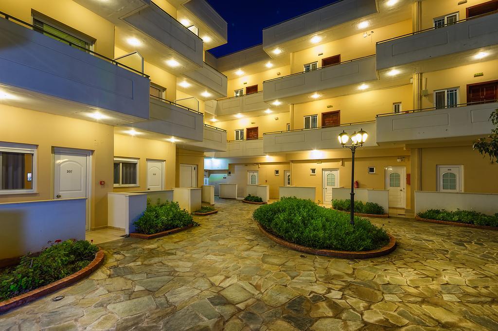 Hotel Fotini Kalamata Exteriör bild
